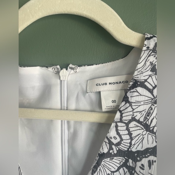 Club Monaco Black and White Flutter Sleeve Dress - Picture 6 of 7